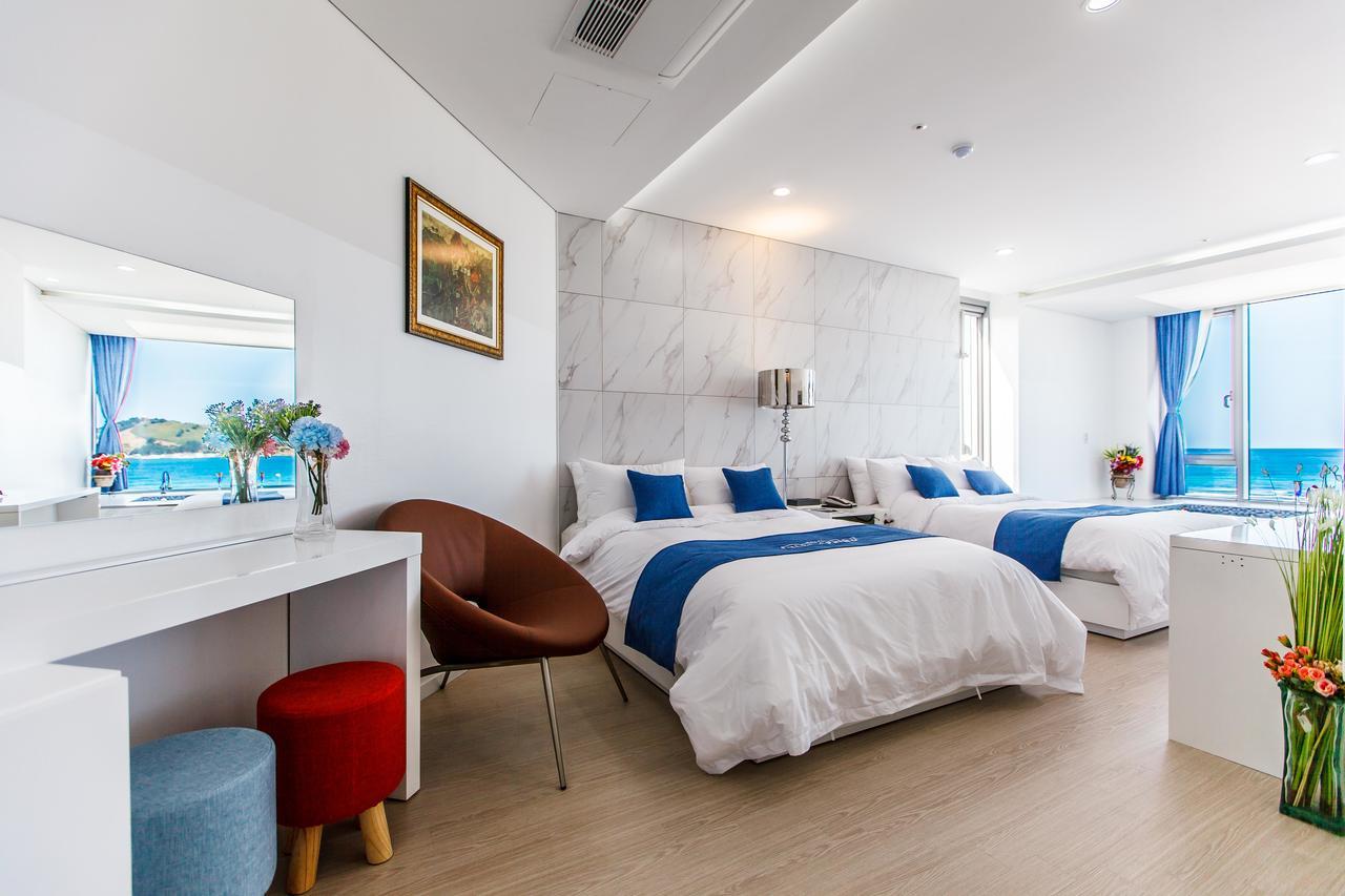 บลูสปริง บูทิก โฮเต็ล Hotel เมืองเชจู ภายนอก รูปภาพ