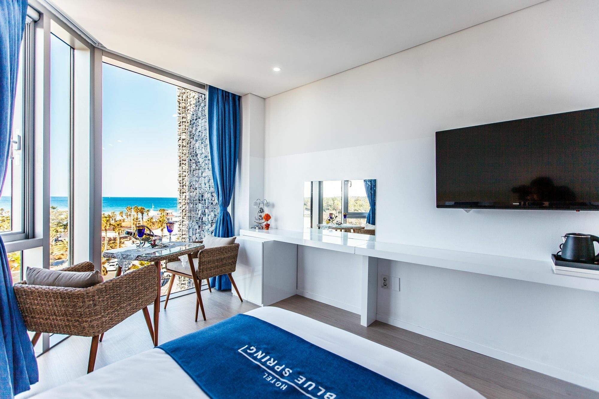 บลูสปริง บูทิก โฮเต็ล Hotel เมืองเชจู ภายนอก รูปภาพ